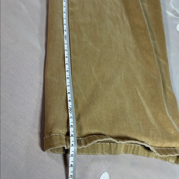 Joie Light Brown Cargo Pants Woman Size 8 Flexible Fabric Wide Legs - Picture 6 of 15